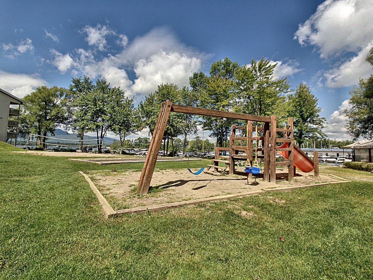 Location Tourisme Estrie - Oberge Du Village Magog Ngoại thất bức ảnh