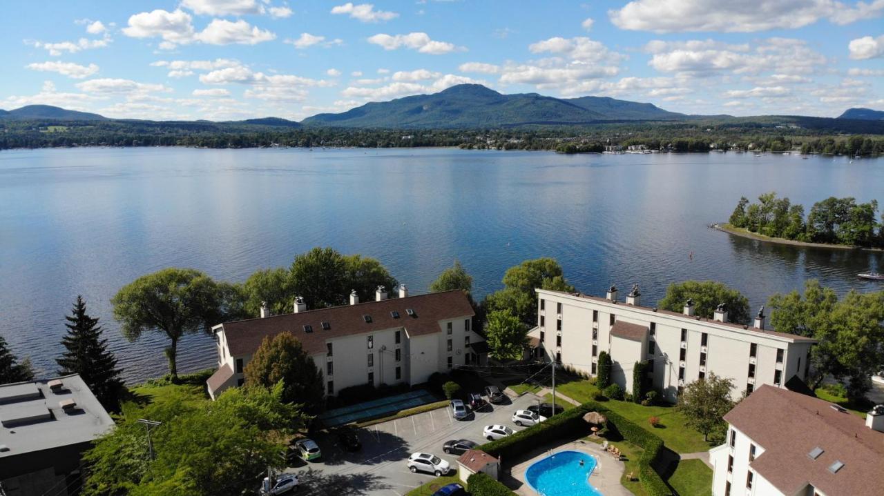 Location Tourisme Estrie - Oberge Du Village Magog Ngoại thất bức ảnh